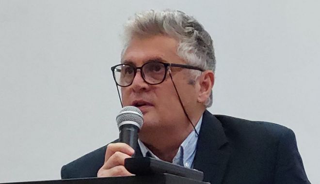Personalități ale scriitorimii românești, reunite pentru lansarea cărții lui Gabriel Chifu, la Constanța