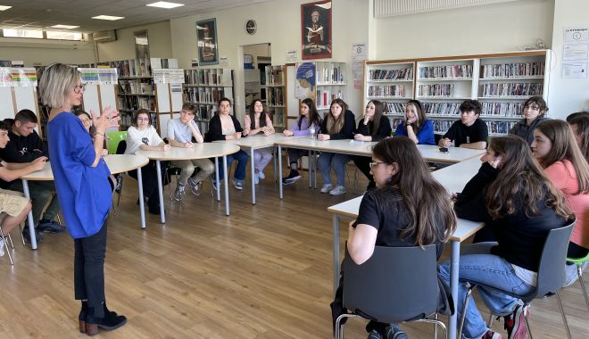 Pe urmele teatrului antic – mobilitate Erasmus a elevilor Liceului “Ovidius” la Atena