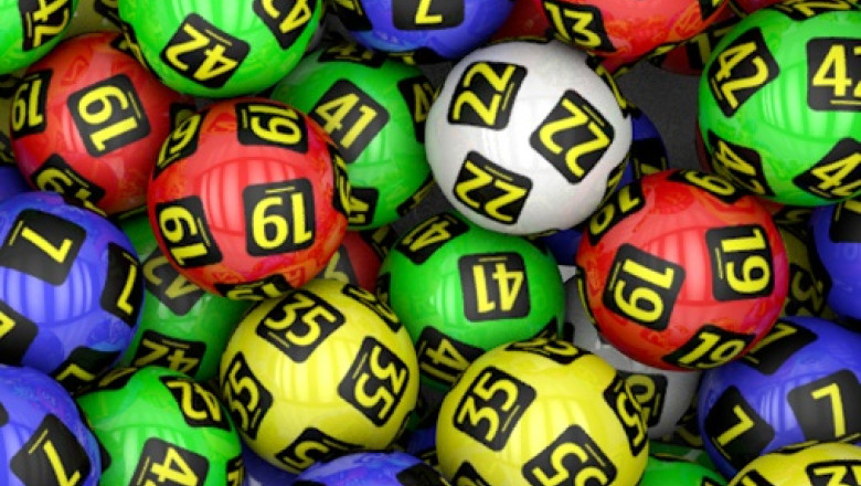 Reporturi uriașe la Loto. Peste 8,7 milioane de euro puși în joc joi, la 6/49 - x-loto-1761564469.jpg