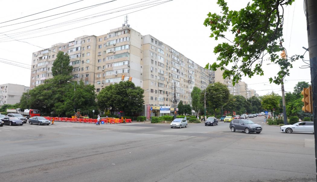 Lucrările de înlocuire a conductelor termice de la intersecția bulevardului Tomis cu strada Soveja se apropie de final