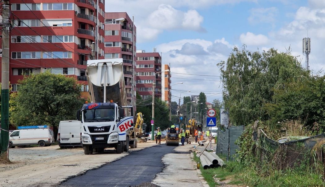 Lucrările de pe strada Baba Novac se prelungesc cu încă o lună