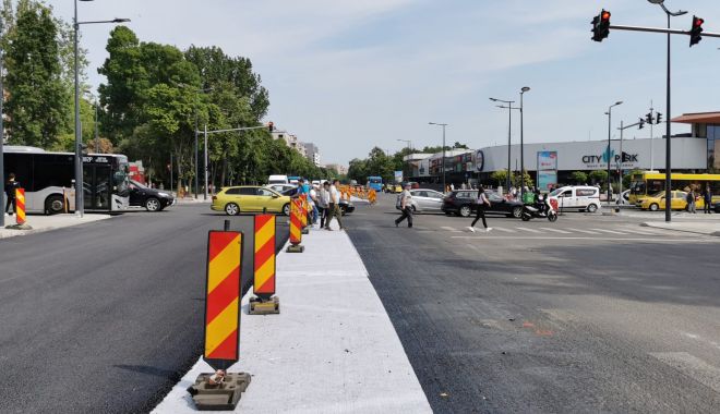 Atenție, șoferi! Continuă lucrările de asfaltare a intersecției bulevardului Alexandru Lăpușneanu cu strada Soveja