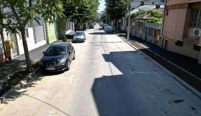 Atenți șoferi! Se trasează marcaje rutiere pe strada Vasile Lupu