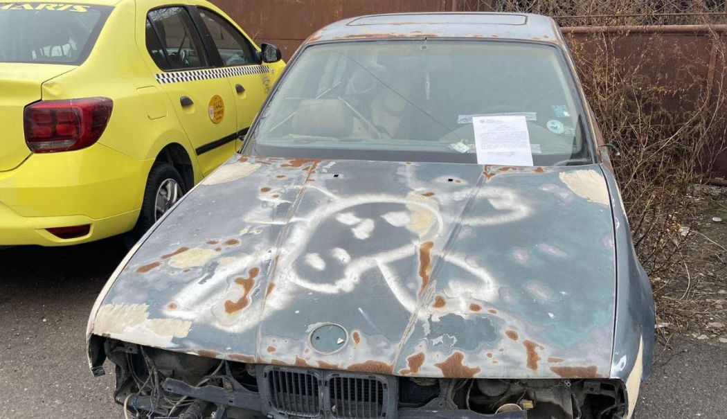 Străzile din municipiul Constanța vor fi eliberate de 53 vehicule abandonate sau fără stăpân - x-masini-1748952264.jpg