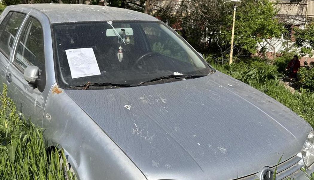 Alte 60 de vehicule abandonate vor fi ridicate de pe domeniul public - x-masini-1760444673.jpg