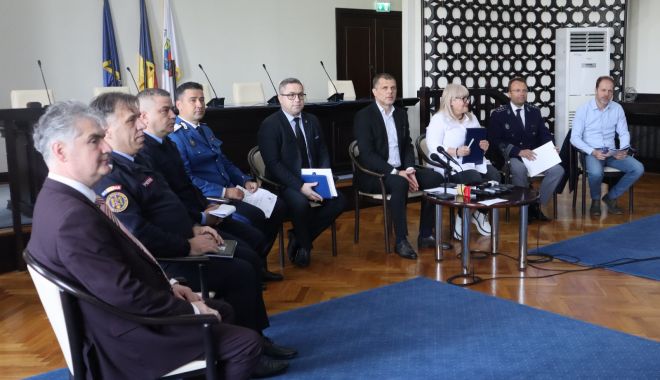 Controale, razii, pregătiri intense! Autorităţile, cu ochii pe Constanţa, în cele trei zile de minivacanţă