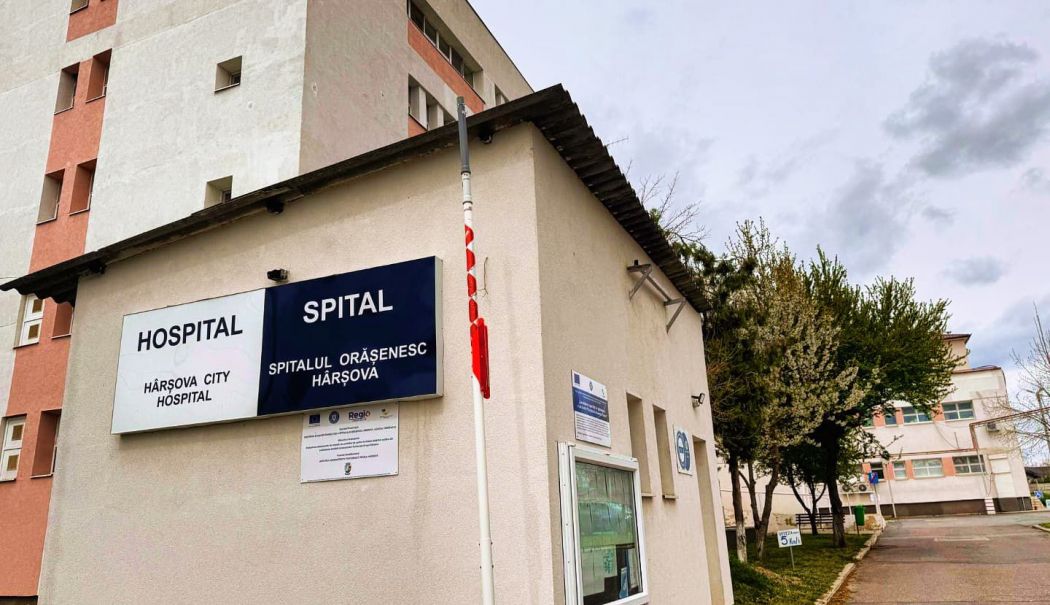 Acces îngreunat la Spitalul Orășenesc Hârșova din cauza ploilor abundente - x-medici-1759905078.jpg
