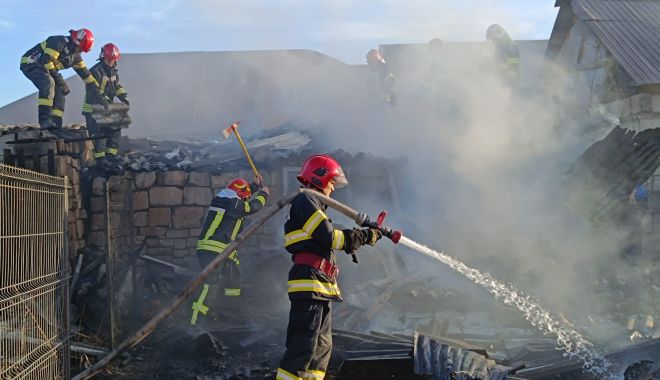 ISU Constanţa, misiuni pe bandă rulantă: accidente, incendii, acordări de prim ajutor - x-misiuni-isu-constanta-1698843404.jpg