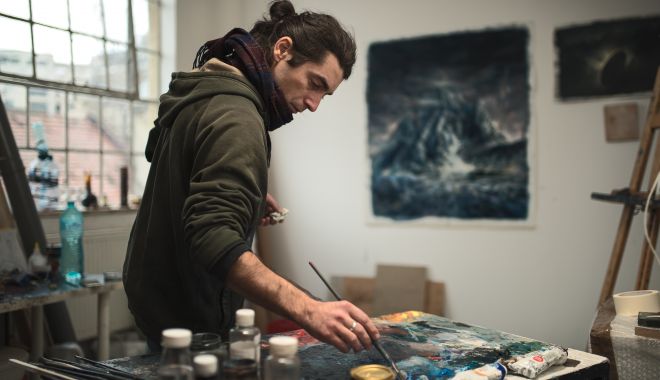 Astăzi, la Muzeul de Artă, vernisajul expoziției ”Tot ce ai văzut se va împlini”, de Andrei Gamarț