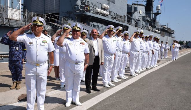 Studenții Academiei Navale „Mircea cel Bătrân” au plecat în practica marinărească din Marea Mediterană și Marea Neagră - x-nava-mircea-a-plecat2-1688458449.jpg