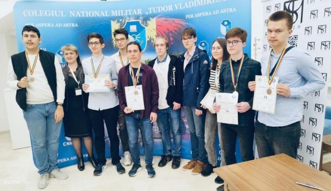 16 olimpici au adus mândrie catedrei constănțene de matematică