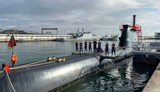 Opt militari din Forțele Navale Române, instruiţi la bordul unui submarin - x-opt-militari-1698402178.jpg