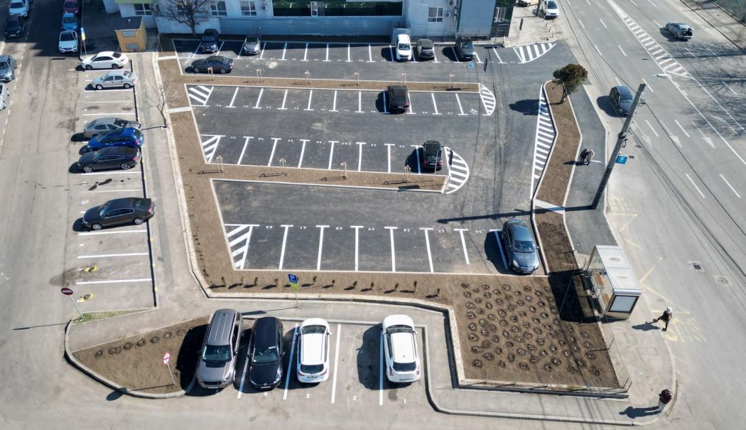 O nouă parcare a fost amenajată la intersecția bulevardului I. C. Brătianu cu strada Corbului - x-parcare-1741332781.jpeg