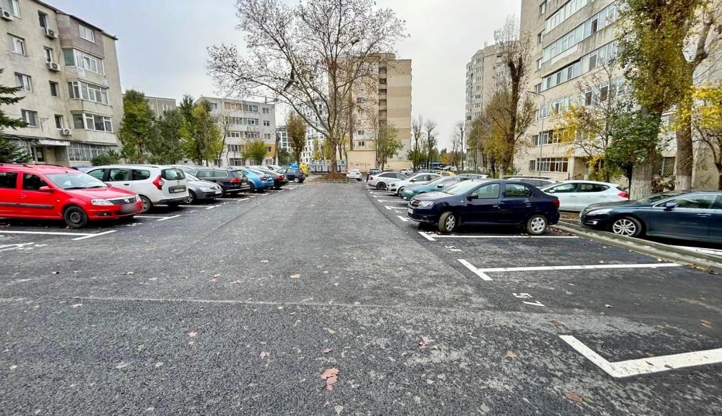 Primăria Constanța a amenajat o nouă parcare în cartierul Tomis Nord - x-parcare-1763810903.jpg