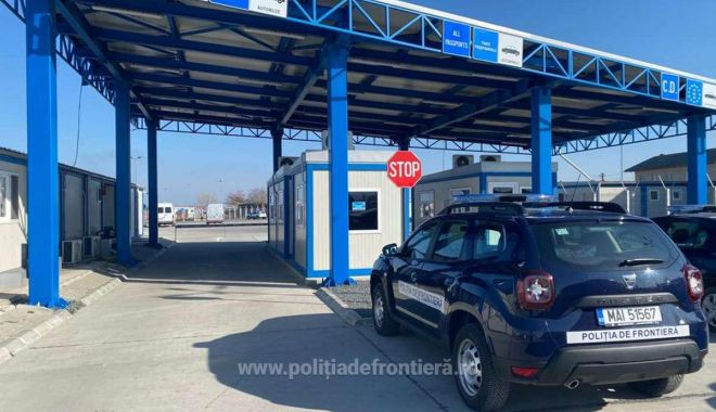 Peste 20.000 de haine „de firmă”, confiscate de poliţiştii Gărzii de Coastă