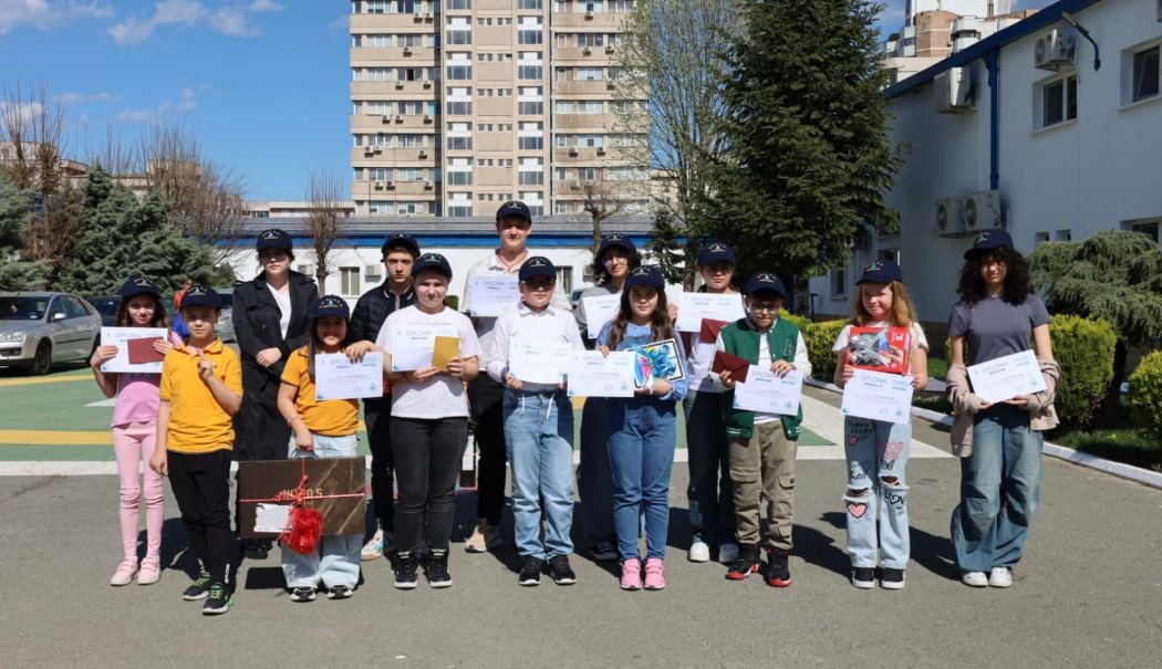 RAJA a premiat câştigătorii Concursului „Apa este Viață” - x-premii-raja-1712234757.jpg