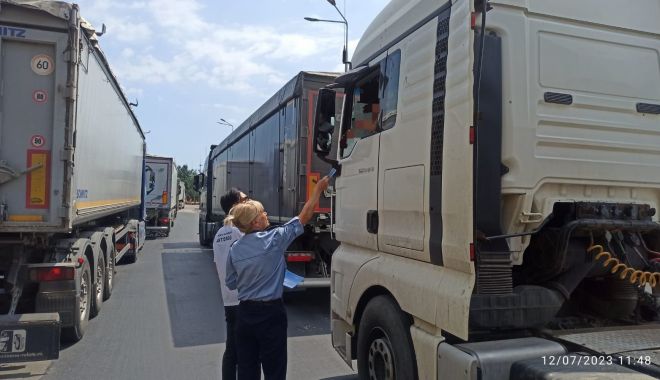 Activități preventive desfășurate de polițiști, la frontieră și în Portul Constanța - x-preventive-in-port-politisti-1689245128.jpg