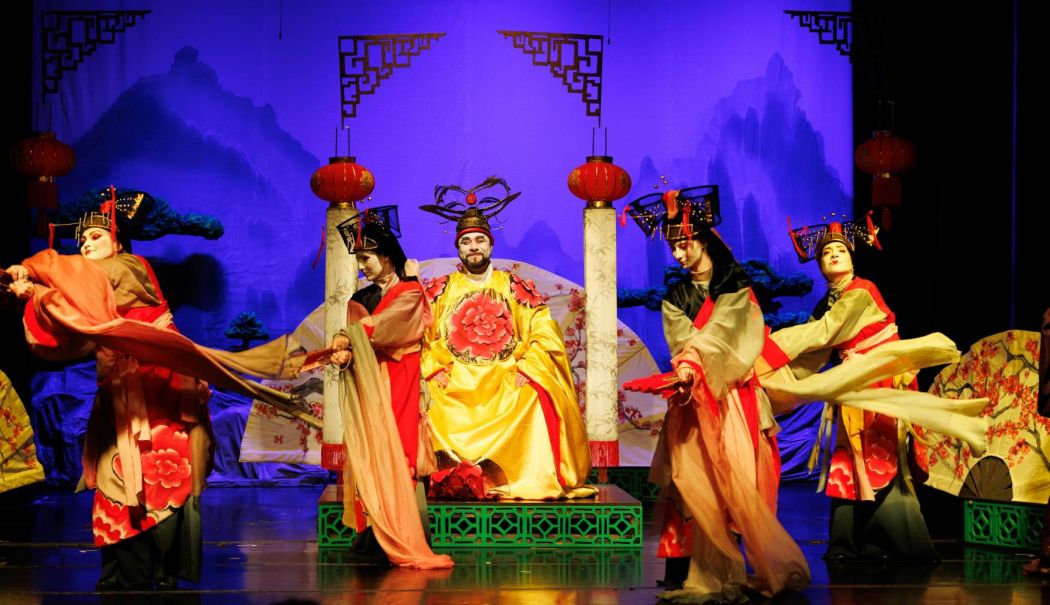Spectacolul „Privighetoarea” se joacă sâmbătă la Teatrul din Tulcea - x-privighetoarea-1715253690.jpg