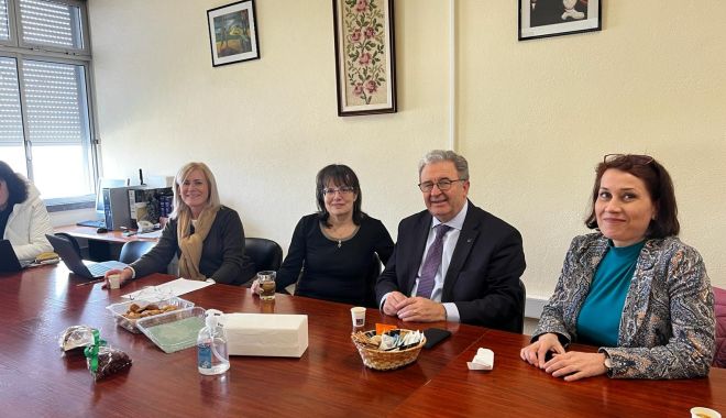 O săptămână portugheză de schimburi de experiență pentru profesori mirciști