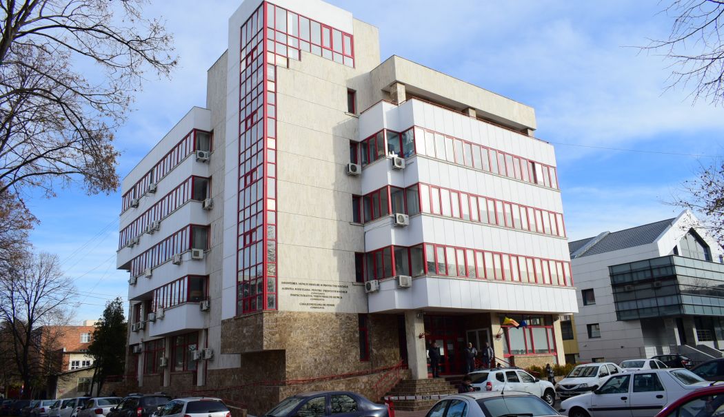 Program special de sărbători la Casa de Pensii Constanța - x-program-1765101956.JPG