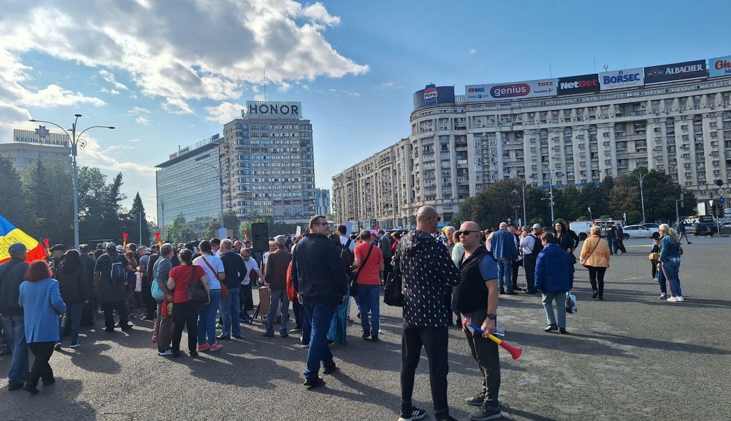 Nemulţumiţi de recalcularea pensiilor, nevăzătorii au ieşit în stradă - x-protest-1726746281.jpg