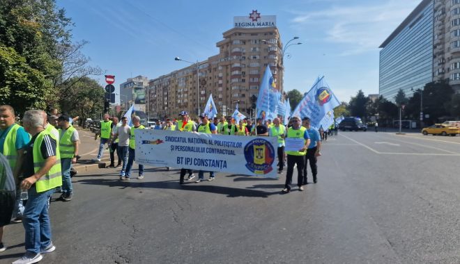 Vasile Zelca: „Protestele dau roade. Guvernul a eliminat din proiect încetarea plății orelor suplimentare” - x-protestele-dau-roade-politisti-1695375220.jpg
