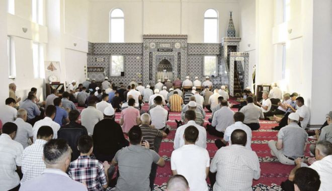 Post și rugăciune. A început Luna Sfântă Ramazan