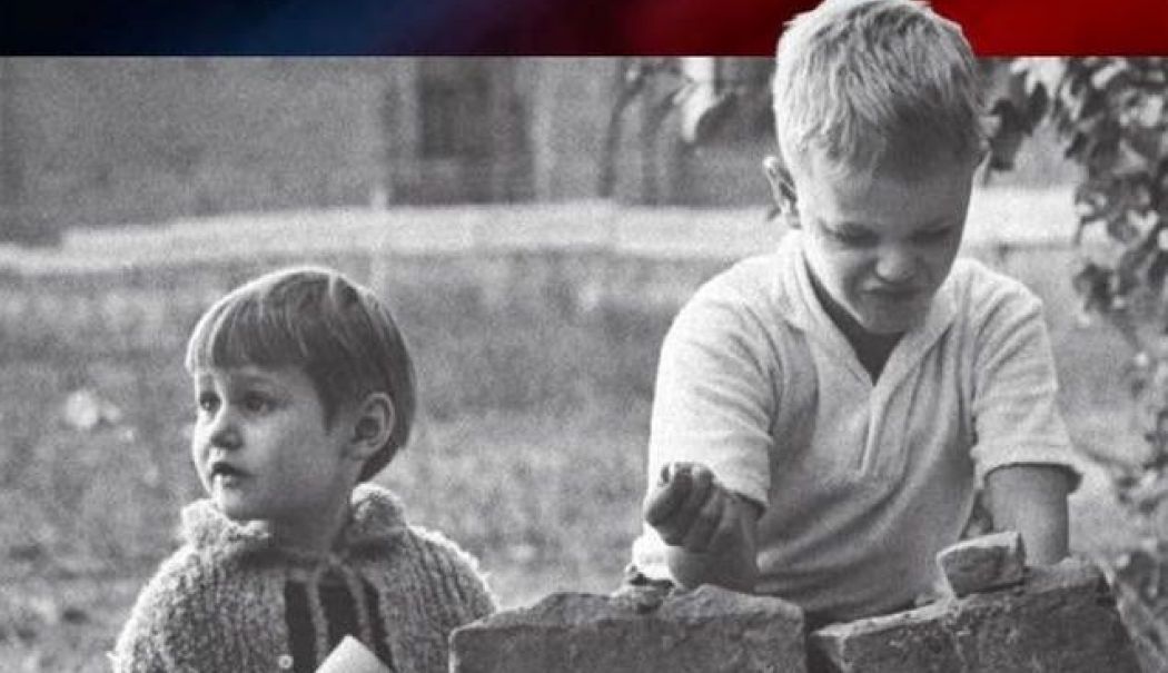 Biblioteca Județeană, gazda expoziției foto ”Războiul rece. O scurtă istorie a lumii împărțite”