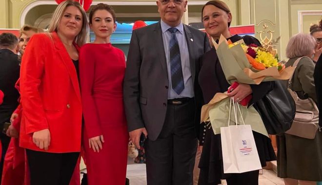 Trei medici constănţeni, premiaţi la Conferința Națională de Medicină de Urgență de la Iaşi - x-recunoastere-1698664236.jpg