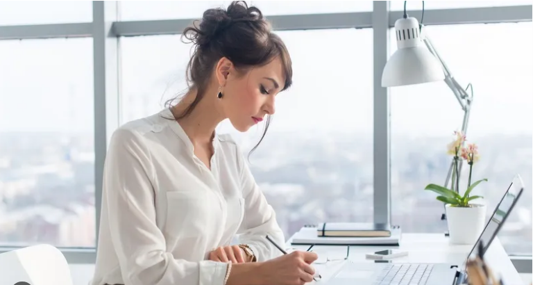 Salariul nu va mai fi informație confidențială din iunie 2026. Directiva europeană privind transparența salarială schimbă piața muncii - x-salarii-iunie-1771929925.webp
