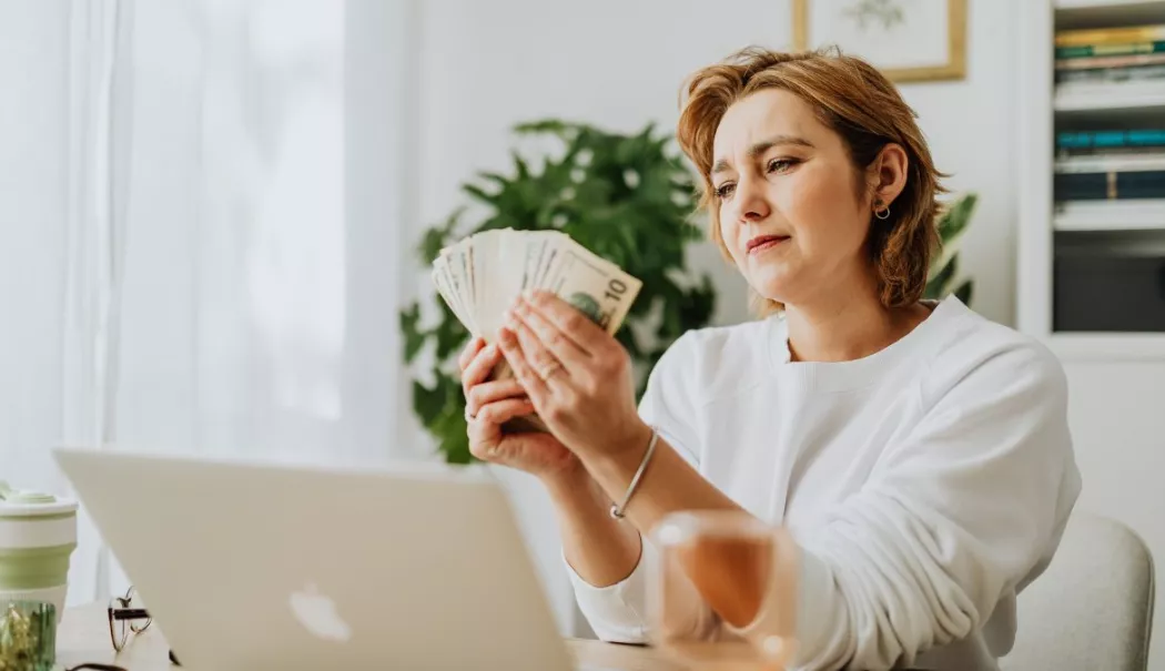 Se schimbă regulile jocului! Cum va fi calculat salariul minim de la 1 iulie 2026 - x-salariu-minim-1771492032.webp