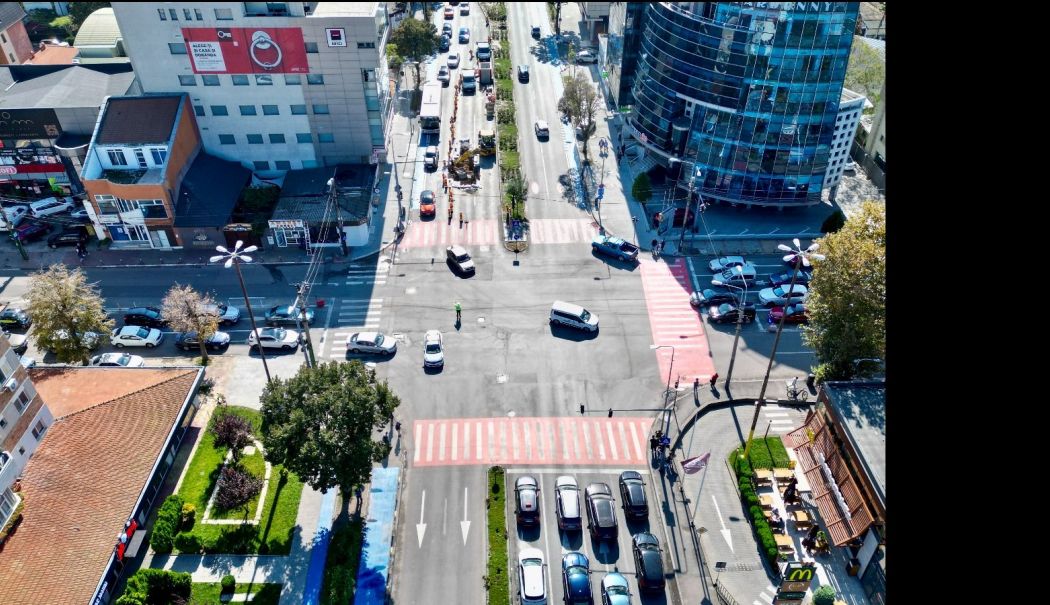 Semafoarele din intersecția de la Delfinariu au devenit funcţionale - x-semafoare-1729517591.jpg