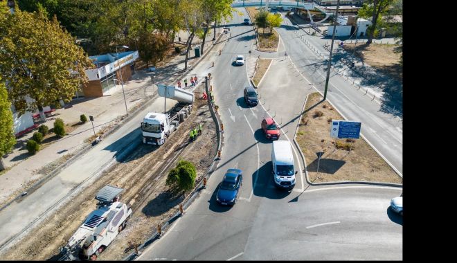 Sensul giratoriu de la intersecția bulevardului Mamaia cu Aurel Vlaicu devine funcţional - x-sens-giratoriu-1697182260.jpg