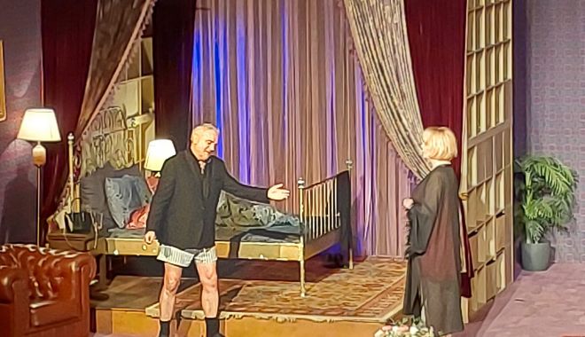 Au mai rămas doar câteva bilete la spectacolul ”Plătesc în avans”, de la Casa de Cultură