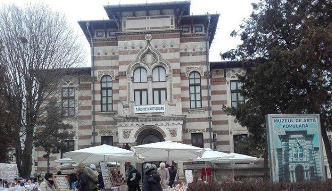 Peste 30 de creatori la a XIX-a ediție a Târgului de Mărțișoare de la Muzeul de Artă Populară