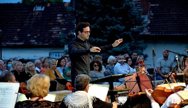 Teatrul „Oleg Danovski” deschide stagiunea de toamnă cu o gală - x-teatrul-danovski-gala-1695647004.jpg