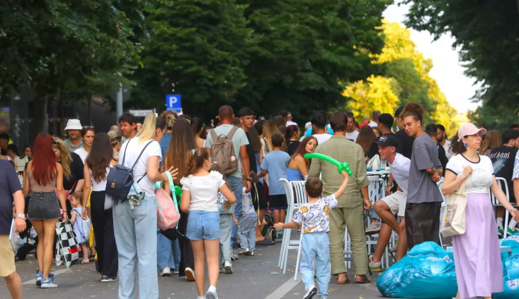 Foto - Un weekend fără mașini în centrul Constanței. Bulevardul Tomis se transformă în zonă de promenadă