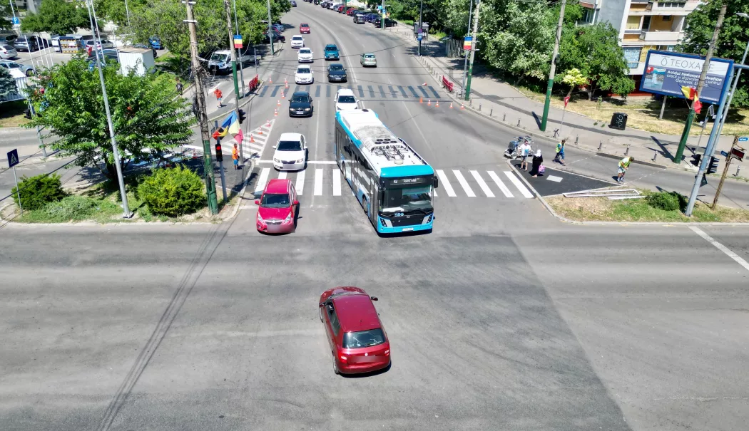 Foto - Trecere de pietoni semaforizată pe strada Sucevei, în locul celei vechi