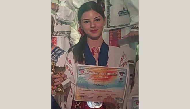 Triplu premiată la Festivalul 