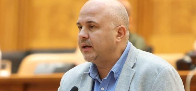 Parlamentarii USR susțin plata primei zile de concediu medical pentru pacienții cronici - x-usr-va-vota-1770298027.webp
