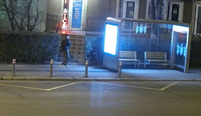 Tânăr teribilist surprins în timp ce vandaliza o staţie de autobuz - x-vandalizarepng-2-1678114209.PNG