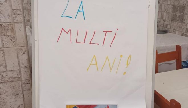 Ziua Națională a României, sărbătorită în avans la Căminul pentru Persoane Vârstnice - x-varstnici-1701266427.jpeg