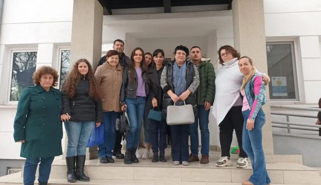 Beneficiarii Casei de Tip Familial „Decebal”, vizitaţi de studenţii teologi - x-vizita-1678620415.jpg