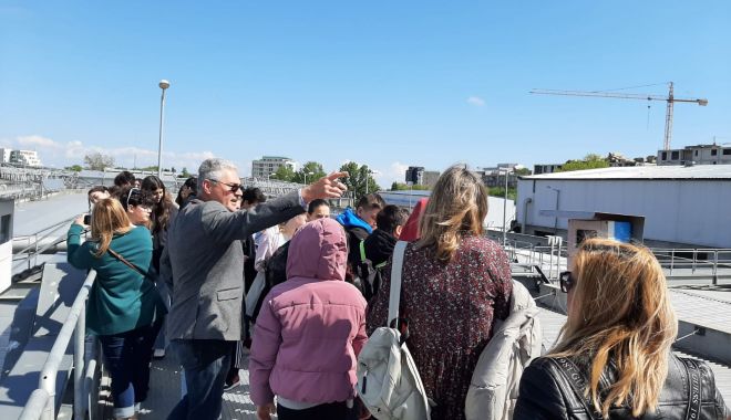 Elevii din cinci țări europene au primit lecții pentru un mediu mai curat, de la specialiştii RAJA