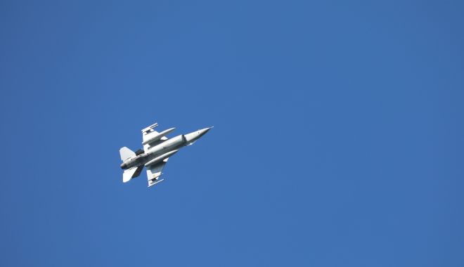 Zboruri cu aeronave F-16, la Capu Midia, în cadrul exercițiilor AZUR și ISTRIA