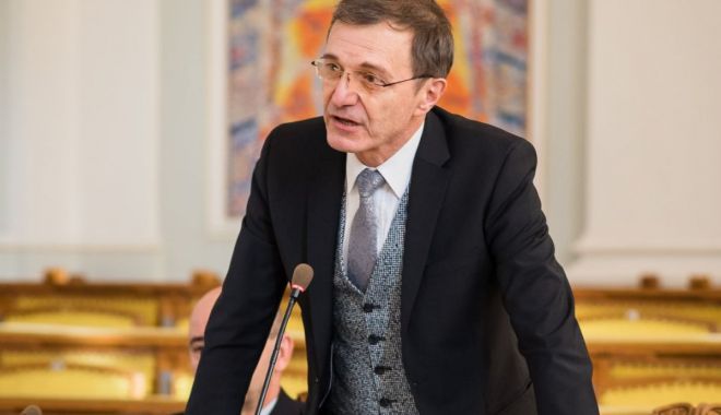 Acad. Ioan-Aurel Pop: „Încoronarea regilor Ferdinand și Maria este ultimul act fundamental întregitor al Marii Uniri” - xacademiaromana-1665476084.jpg