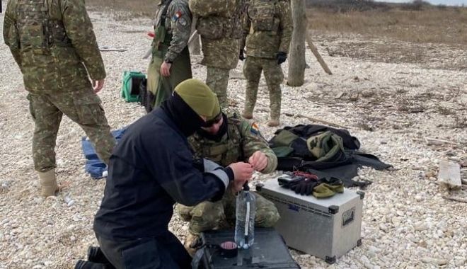 Antrenamente ale scafandrilor militari specializați în lucrul cu explozivii - xantrenamentealescafandrilor-1643815001.jpg