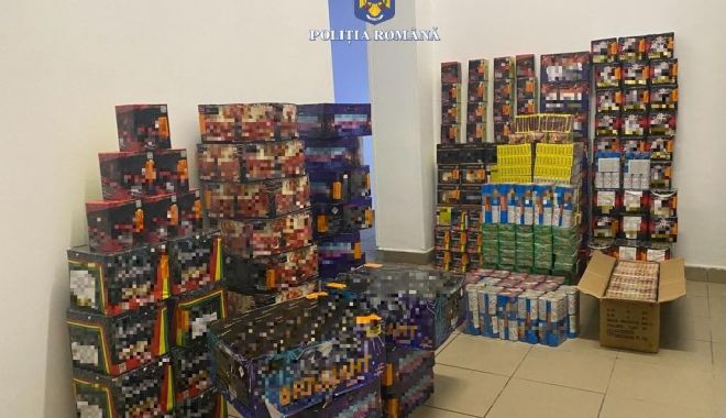 FLAGRANT ÎN NĂVODARI: SUTE DE ARTICOLE PIROTEHNICE, CONFISCATE - xartificiiconfiscate-1670408566.jpg