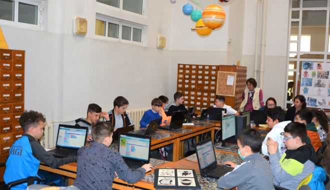 Echipamente digitale pentru copiii ucraineni și români, printr-un proiect de solidaritate - xbibliotecajudeteana-1676994098.jpg