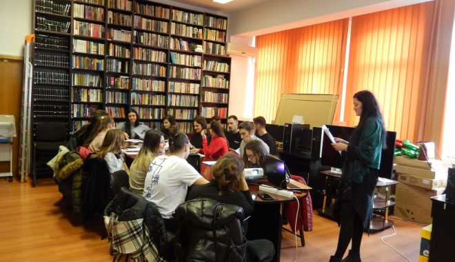 American Corner a marcat Ziua de conștientizare și luptă împotriva traficului de persoane - xbibliotecapopisteanu-1673435731.jpg